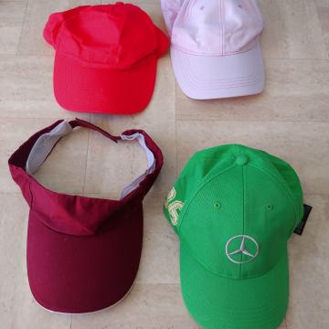 Ženska kapa, šilterica, 3 kom.