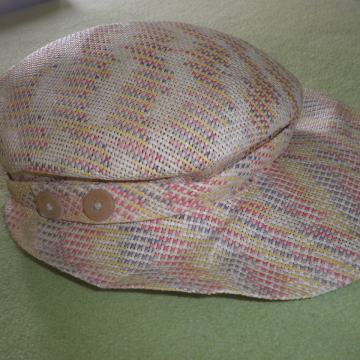 ŽENSKA LAGANA PLETENA KAPA ŠILTERICA 56cm