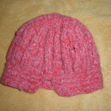 ŽENSKA TOPLA VUNENA KAPA