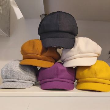 ŽENSKE KAPE SA ŠILTOM