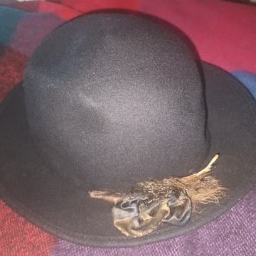 ŽENSKI ŠEŠIR CAHUN