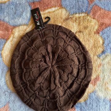 Beretka francuzica ženska Moshiki