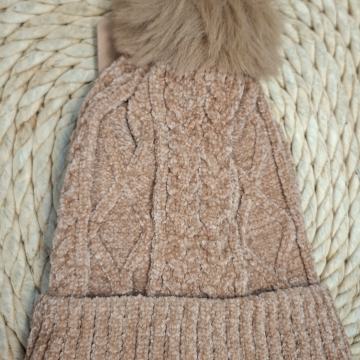 Zimska kapa s pufnicom - smeđa