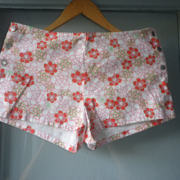 BENETTON - ŽENSKE LAGANE PAMUČNE KRATKE HLAČE 34 / 36 S