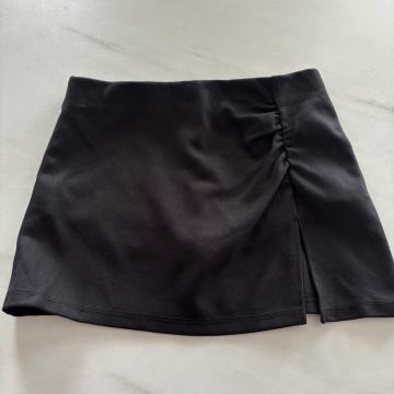 Bershka skort