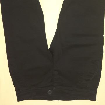 Capri crne poslovne elegantne 38