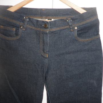 DIADEMA - ŽENSKE KAPRI HLAČE TRAPERICE 36 / 38 S