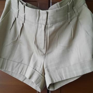 Elegantne kratke hlače