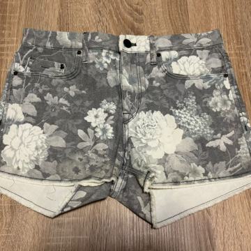 H&M Denim kratke hlace 38