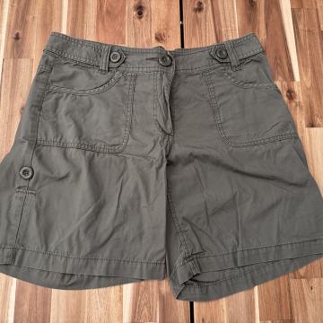 H&M Zenske Ljetne Hlace vel.S 40