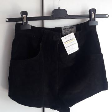 KOŽNE KRATKE HLACE nove! vel. 36/38
