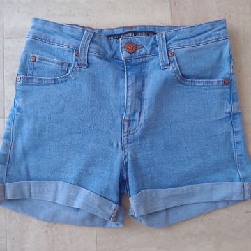 Kratke ženske traper hlače, hlačice, Bershka vel. 34