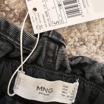 MANGO Muske Ljetne Kratke Hlace vel. 38