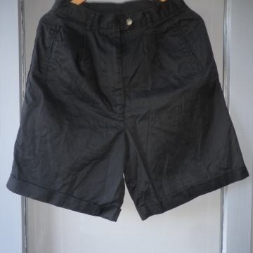 MARKS & SPENCER - ŽENSKE STRUKIRANE PAMUČNE KRATKE HLAČE 40 M