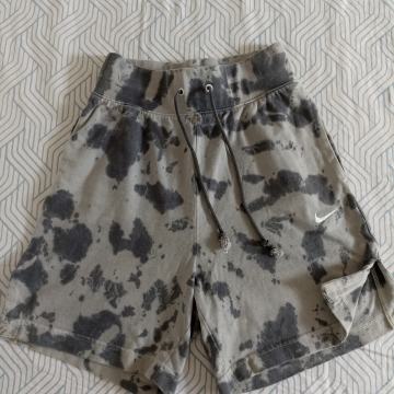 Nike kratke hlače XS