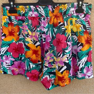 Šarene kratke hlače