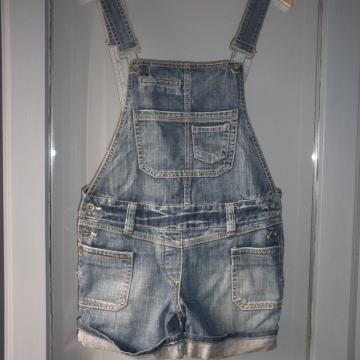 SUBLEVEL - ŽENSKE KRATKE TRAPER HLAČE / TREGERICE 36 - 38 S