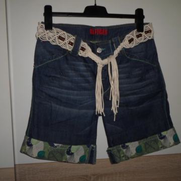 T.Hilfiger orig.nove kratke hlačice vel.28