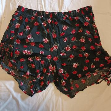 Tezenis kratke hlačice veličina S/M