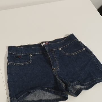TOMMY H.JEANS kratke ženske jeans hlače Vel.3 NOVO