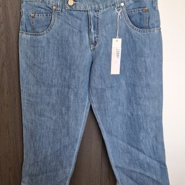 VERSACE kratke traper hlače sa etiketom