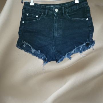 Zara kratke traper hlače 38