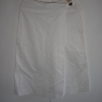 ZARA - ŽENSKE PAMUČNE KAPRI SUKNJA HLAČE 38 / 40 M