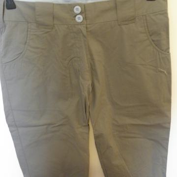 Ženske capri sive 3/4 hlače PUMA, vel.XS(34) i S(36)