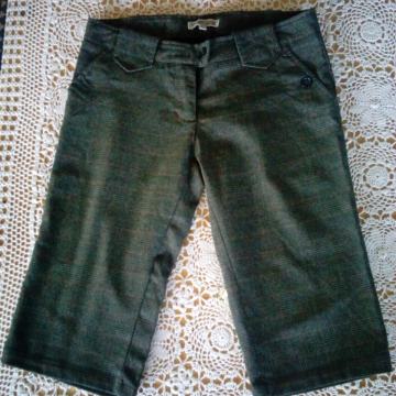 Zenske kapri hlace vel.L