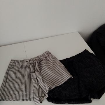 Ženske kratke hlače H&M,Pull&bear Vel.L  2komada OČUVANO