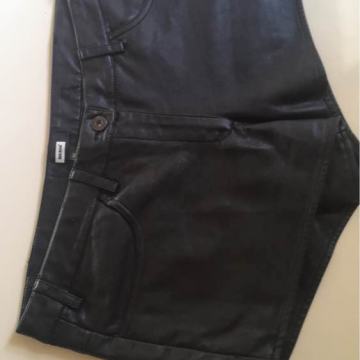 Ženske kratke hlače koža