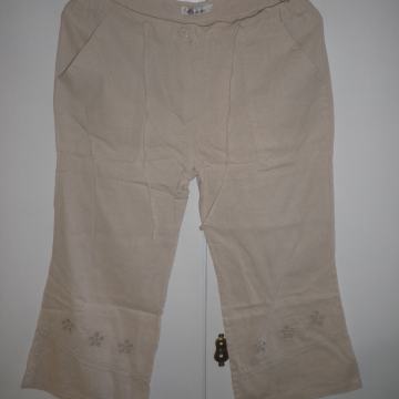 ŽENSKE LAGANE PAMUČNE KAPRI HLAČE / BERMUDE 40 M