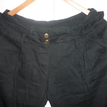 ŽENSKE LAGANE PAMUČNE KRATKE HLAČE 36 - 38 S