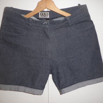 ŽENSKE PAMUČNE KRATKE HLAČE 32 XS