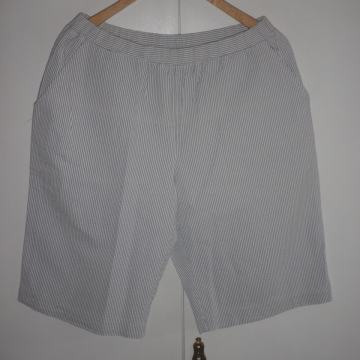 ŽENSKE PAMUČNE KRATKE HLAČE / BERMUDE 46 XL