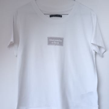 Abercrombie & Fitch bijela majica 36