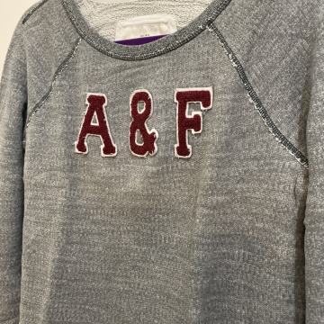 Abercrombie & Fitch majica/vesta