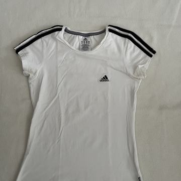 Adidas majica vl.36/ ČISTKA