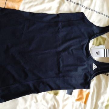 Adidas top