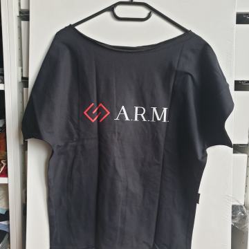 ARM dizajn majica XS