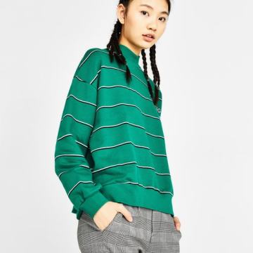 Bershka charming majica vl.S  / TOTALNA ČISTKA