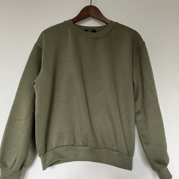 Bershka majica vl.S /  TOTALNA ČISTKA