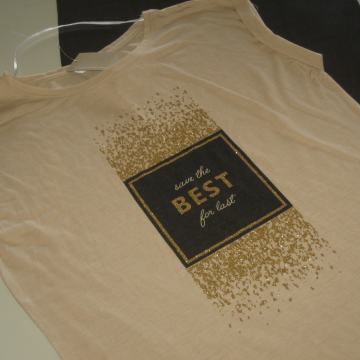 BEŽ MAJICA VEL. M i VEL.L - NOVO - S ZLATNIM DETALJIMA