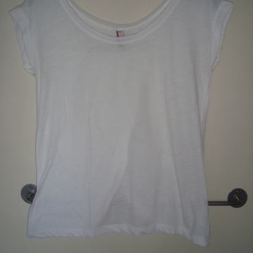Bijela otvorena leđa majica vl.S / RASPRODAJA