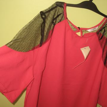 BLUZA - MAJICA VEL. 40 - NOVO