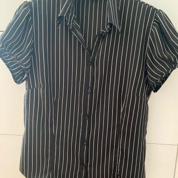 Bluzica crna H&M, na bijele pruge