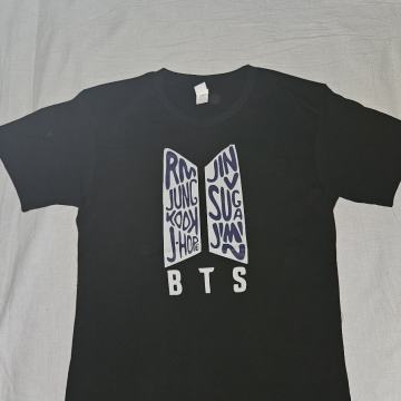 BTS majica  NOVO!