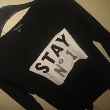 CRNA MAJICA S SREBRNIM NATPISOM I 3/4 RUKAVIMA VEL. M