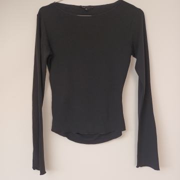 Crna sexy uska majica 34 36