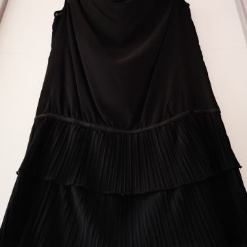 Crna svečana tunika vel. 40